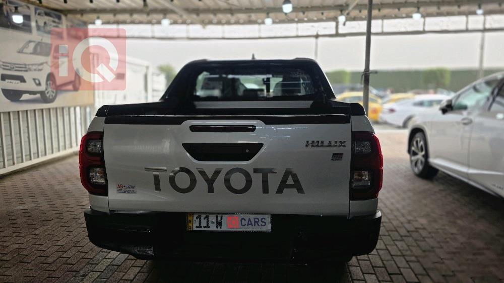 تويوتا هايلوكس